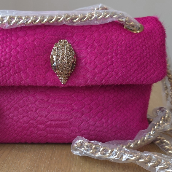 Kurt Geiger Luxurious Pink Handbag with Gold Accents - Picture 9 of 16